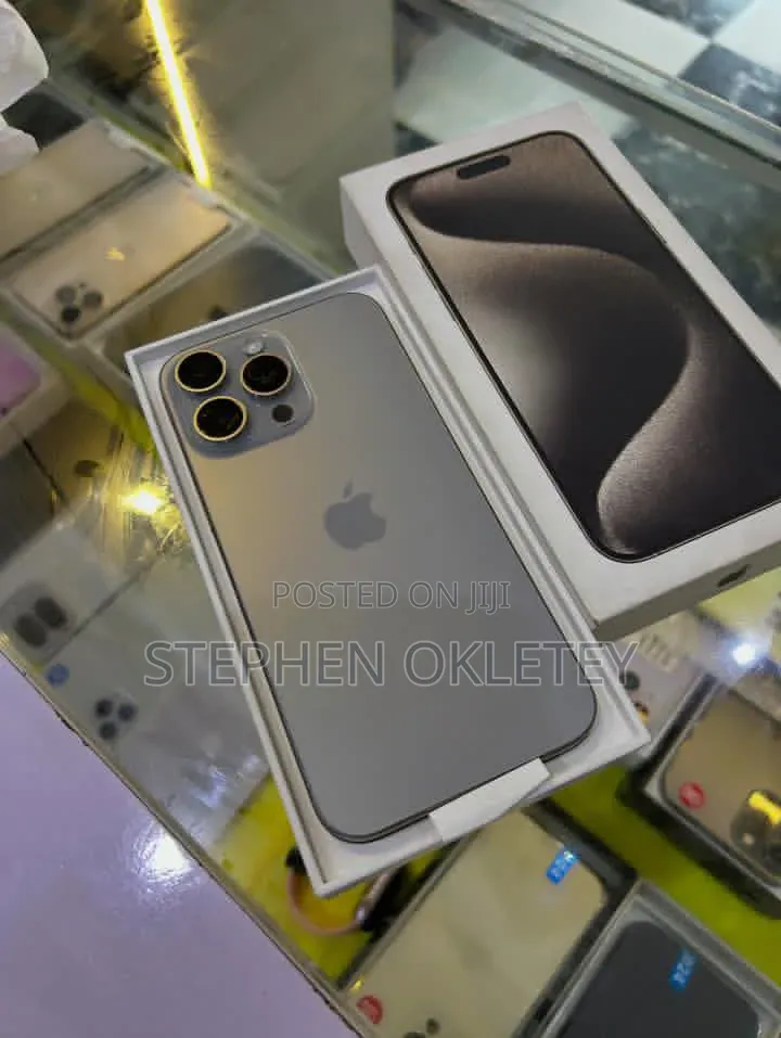 Apple iPhone 15 Pro Max 256 GB Silver