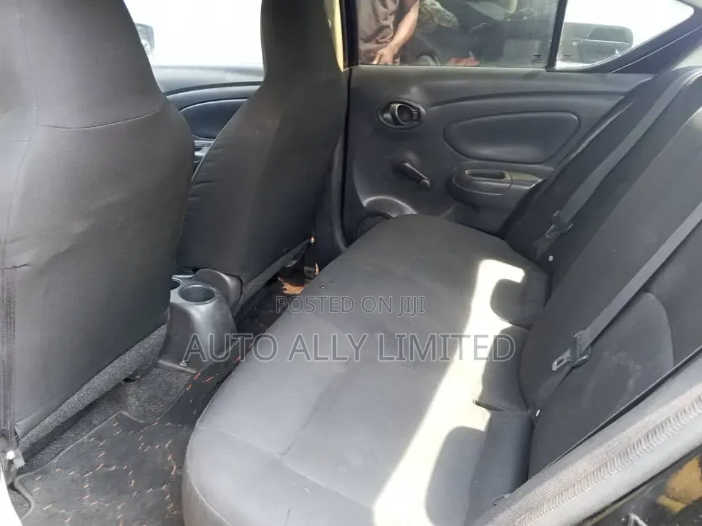 Nissan Versa 1.6 S Plus 4dr Sedan (1.6L 4cyl CVT) 2015 Black