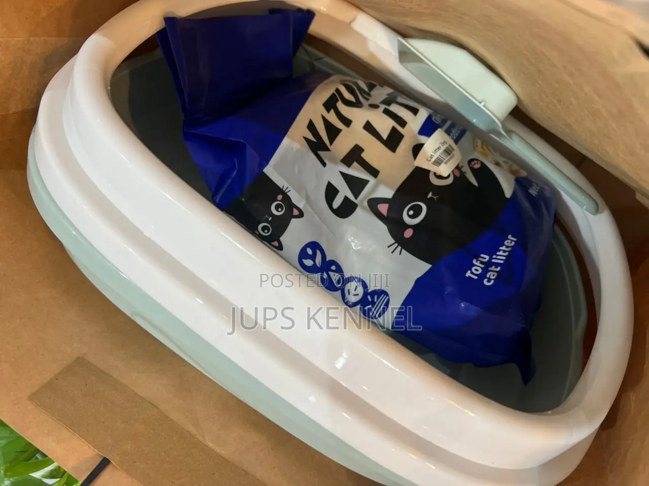 Cat Litter Box, Litter Sand and Scoop