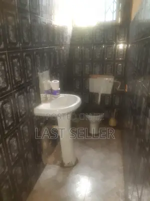 4bdrm Shared Apartment in Sarpong, Adam Nana for rent