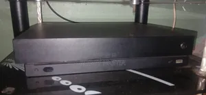 Xbox One X Very Good Condition Loading Games