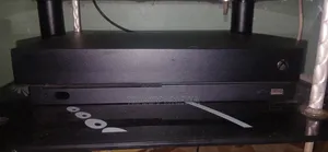 Xbox One X Very Good Condition Loading Games
