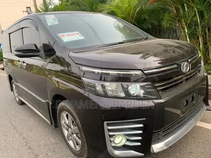 Toyota Voxy SV Premium 2014 Black