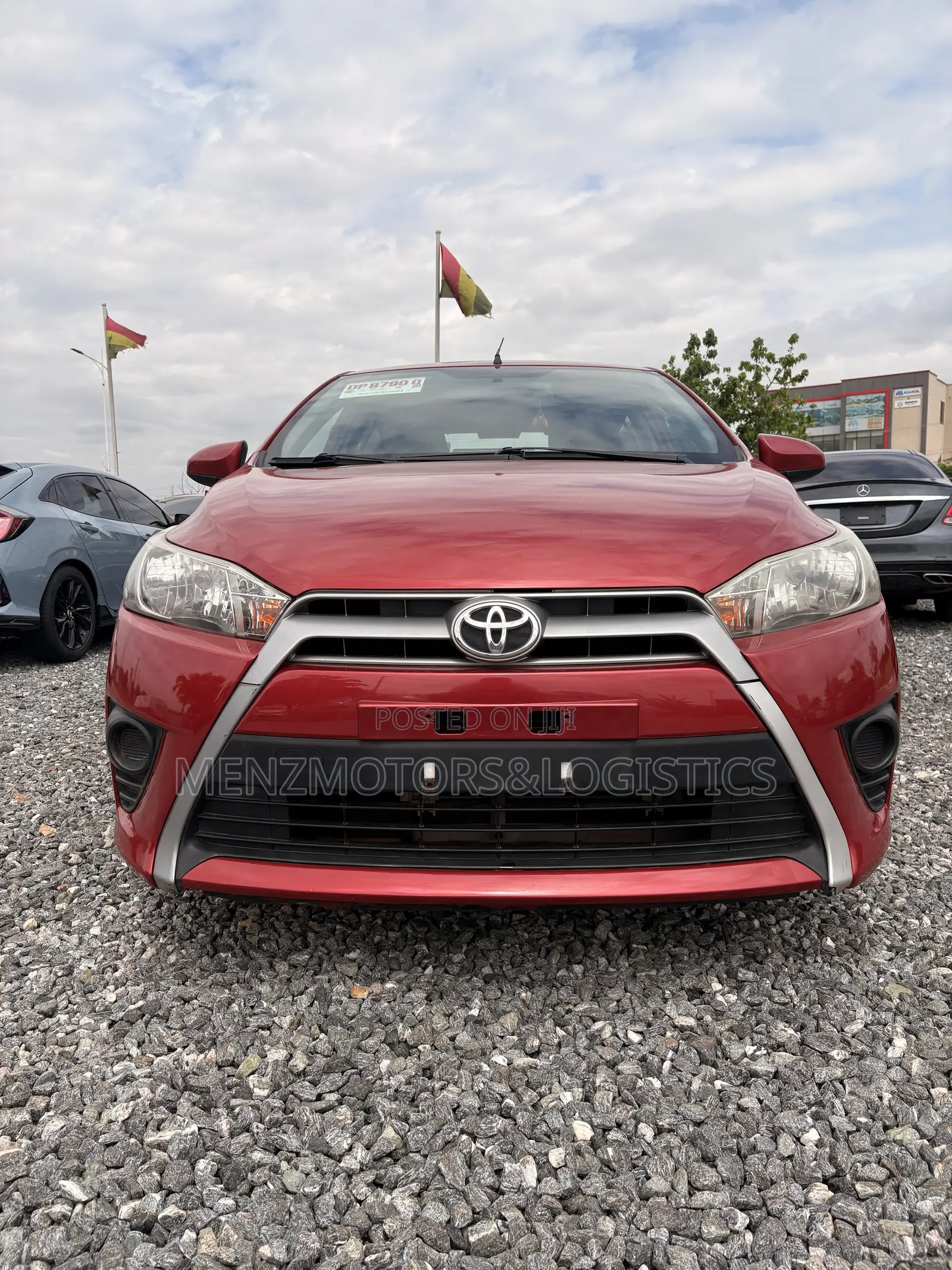 Toyota Yaris L Hatchback 5dr 2015 Red