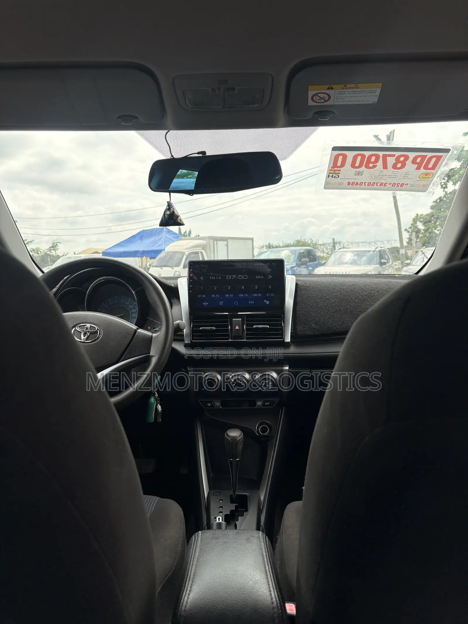 Toyota Yaris L Hatchback 5dr 2015 Red