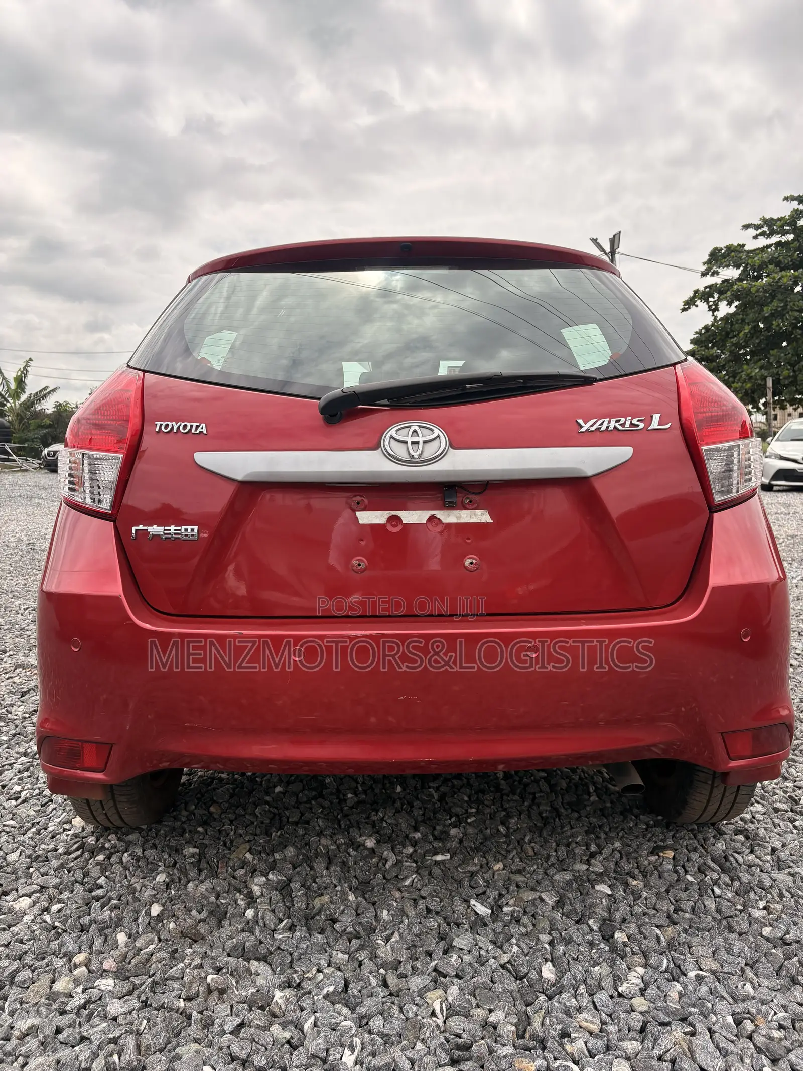 Toyota Yaris L Hatchback 5dr 2015 Red