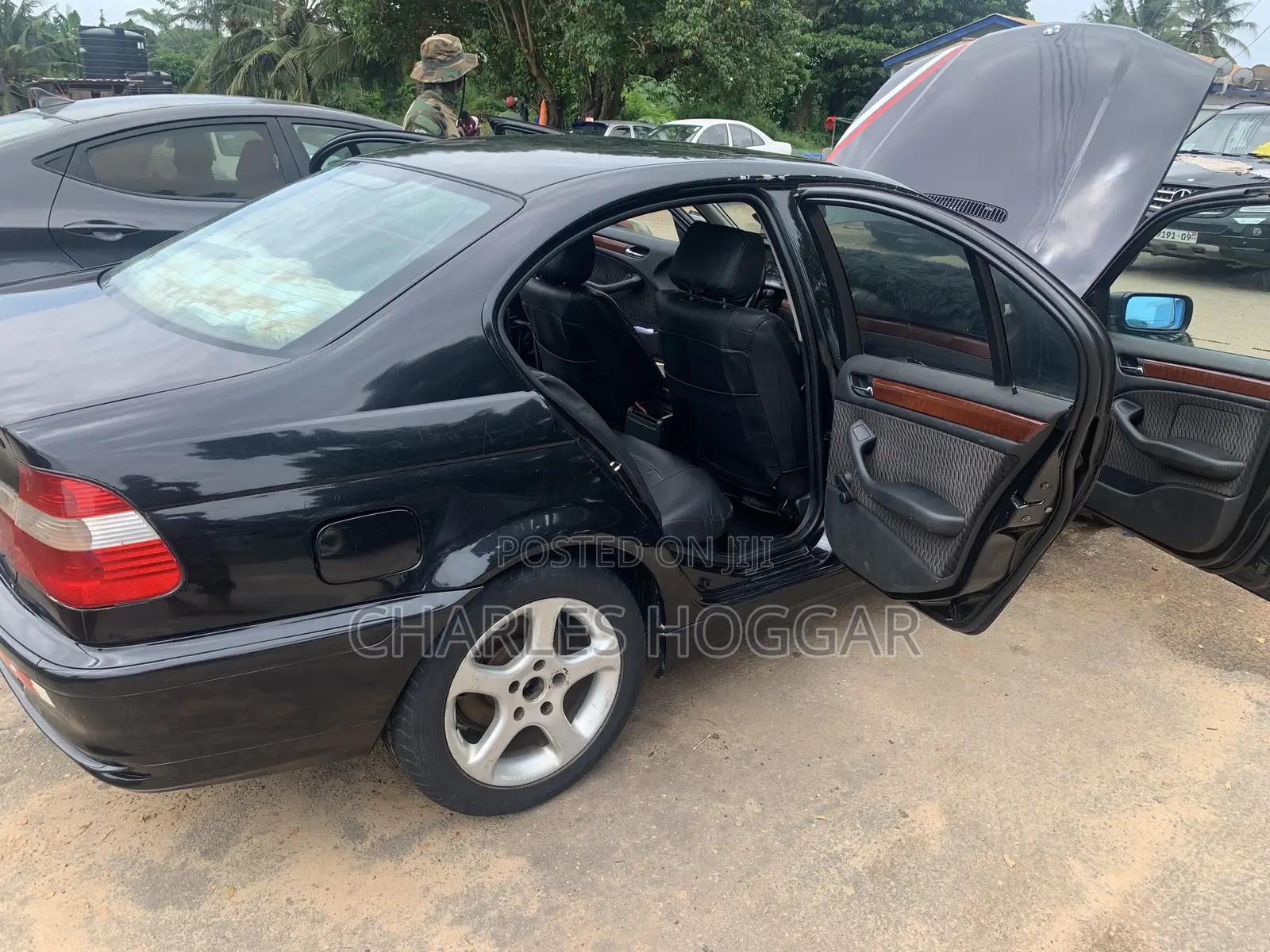 BMW 323i 2004 Black