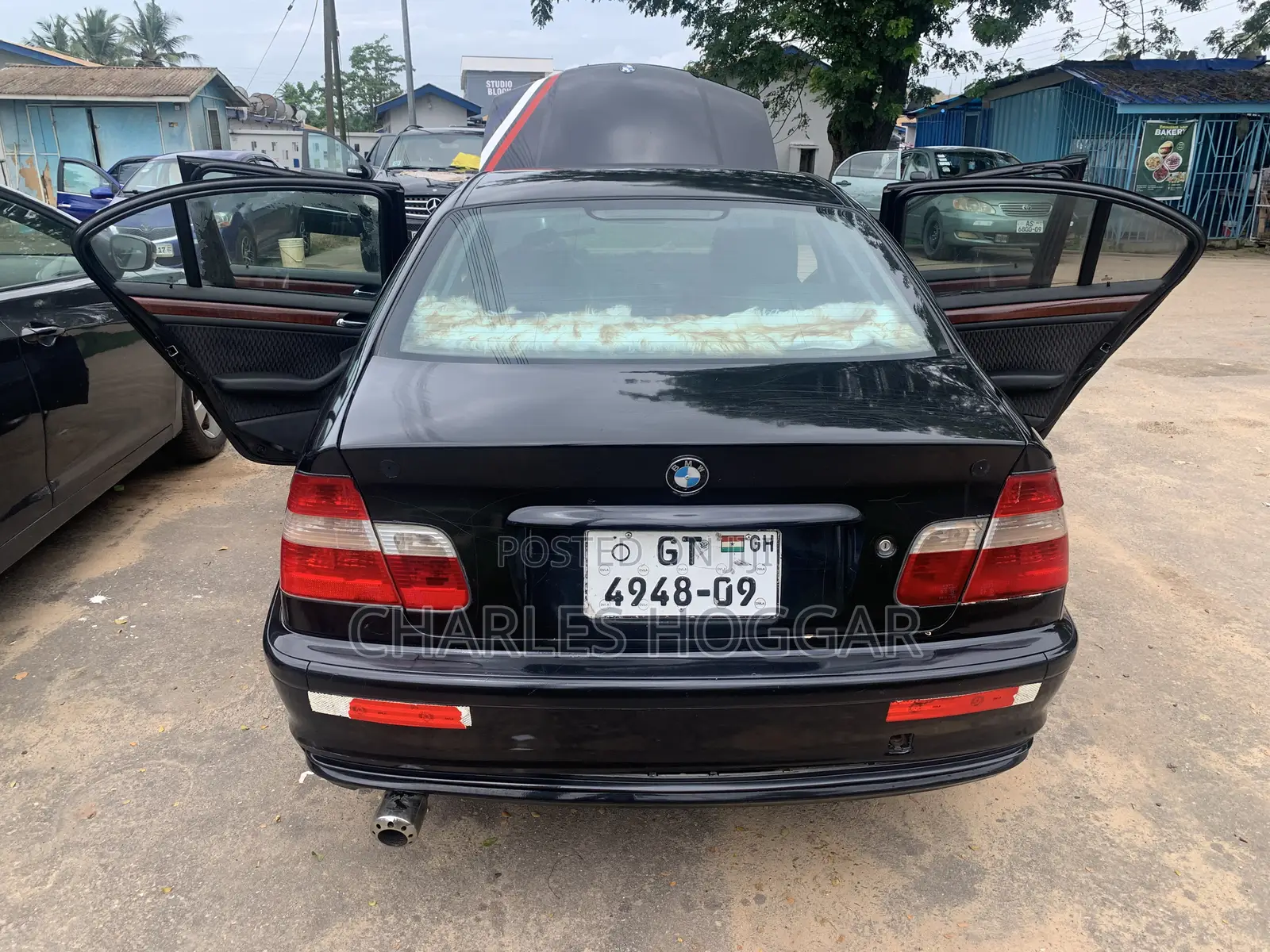 BMW 323i 2004 Black
