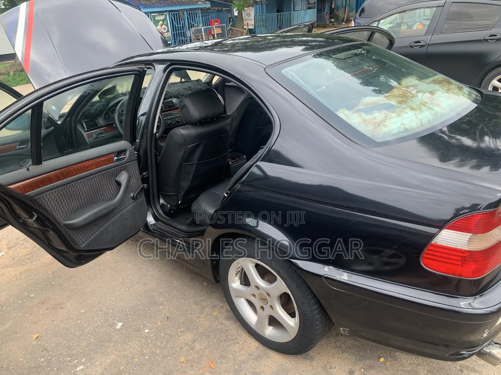 BMW 323i 2004 Black