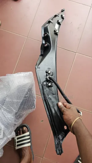 Hona CRV 2017 to 2022 Boot Sensor R