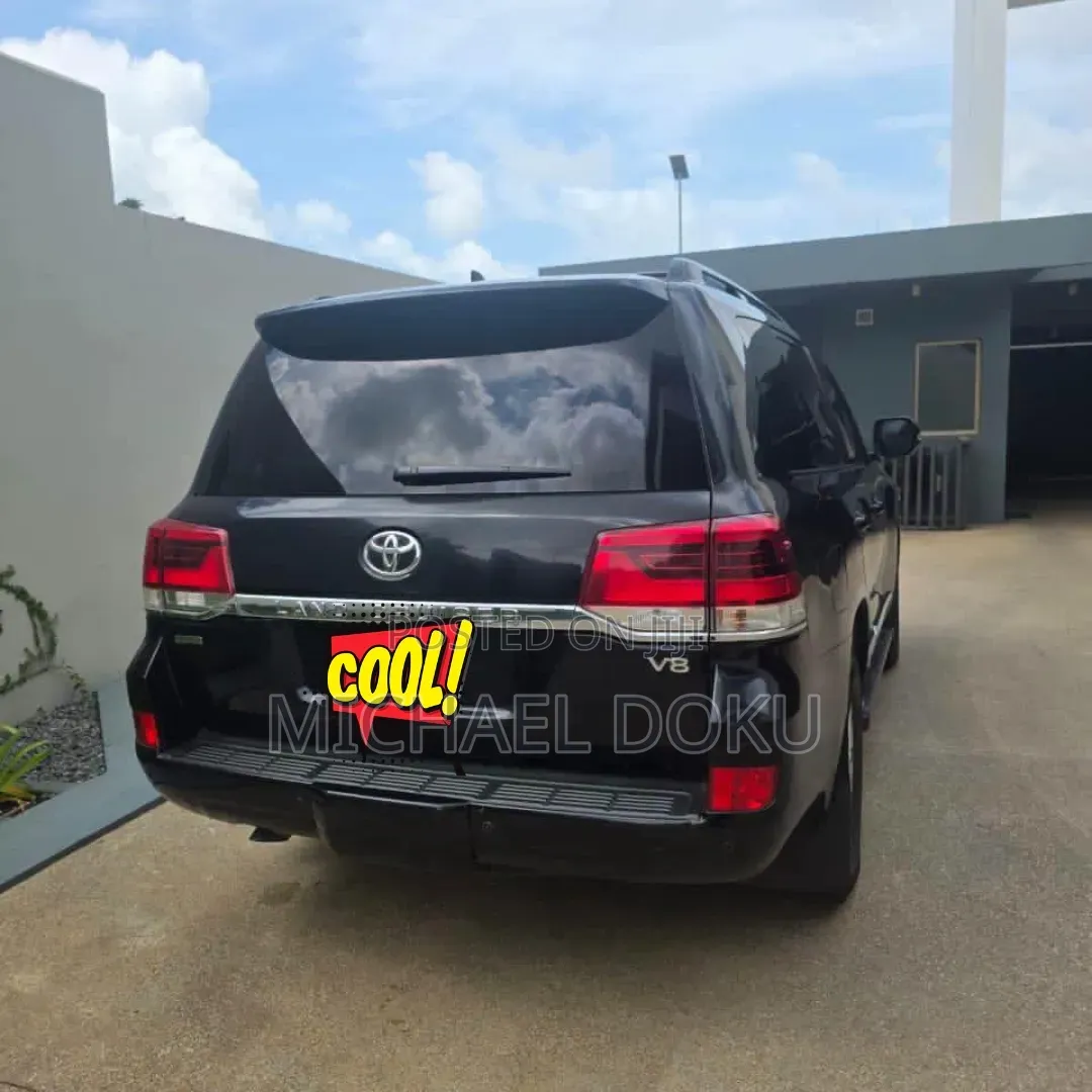 Toyota Land Cruiser 2021 Black