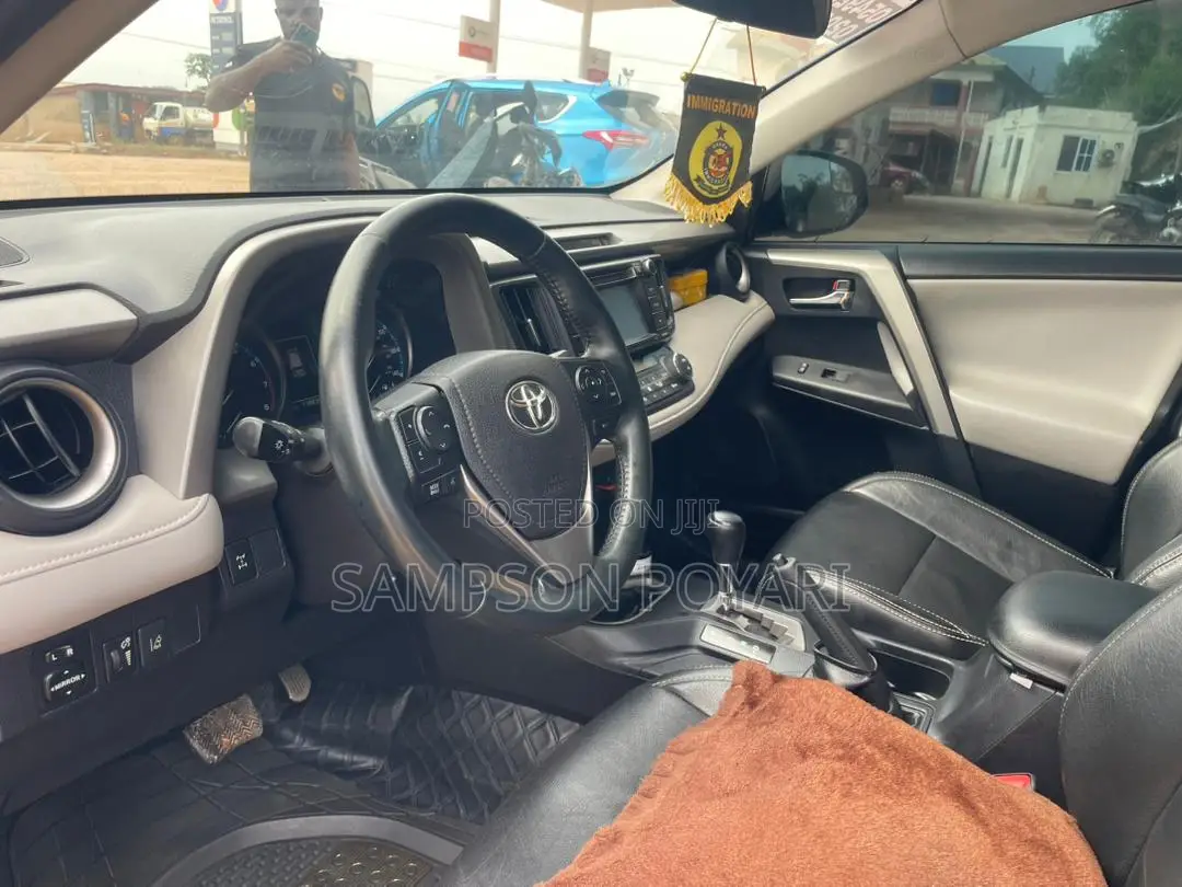 Toyota RAV4 LE AWD (2.5L 4cyl 6A) 2017 Black