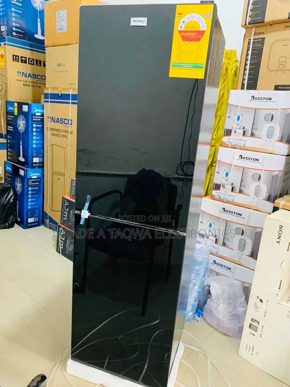 Accurate Nasco 196-Liter Refrigerator