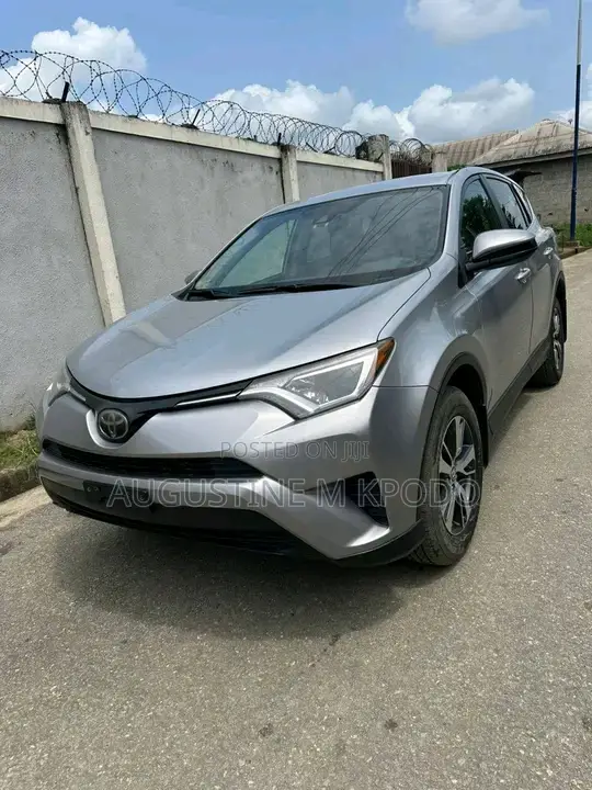 Toyota RAV4 2017 Silver