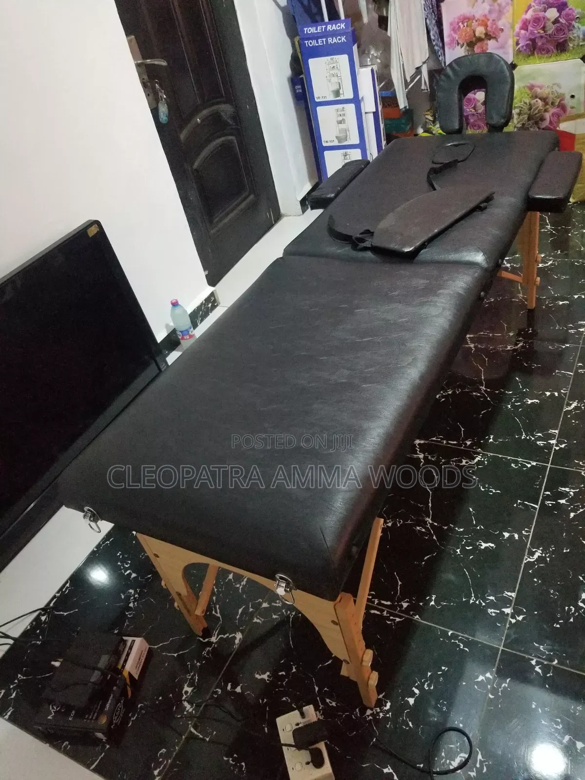 Massage / Lash Bed