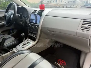 Toyota Corolla 2013 Gray