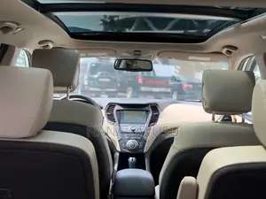 Hyundai Santa Fe Limited FWD 2016 Pearl