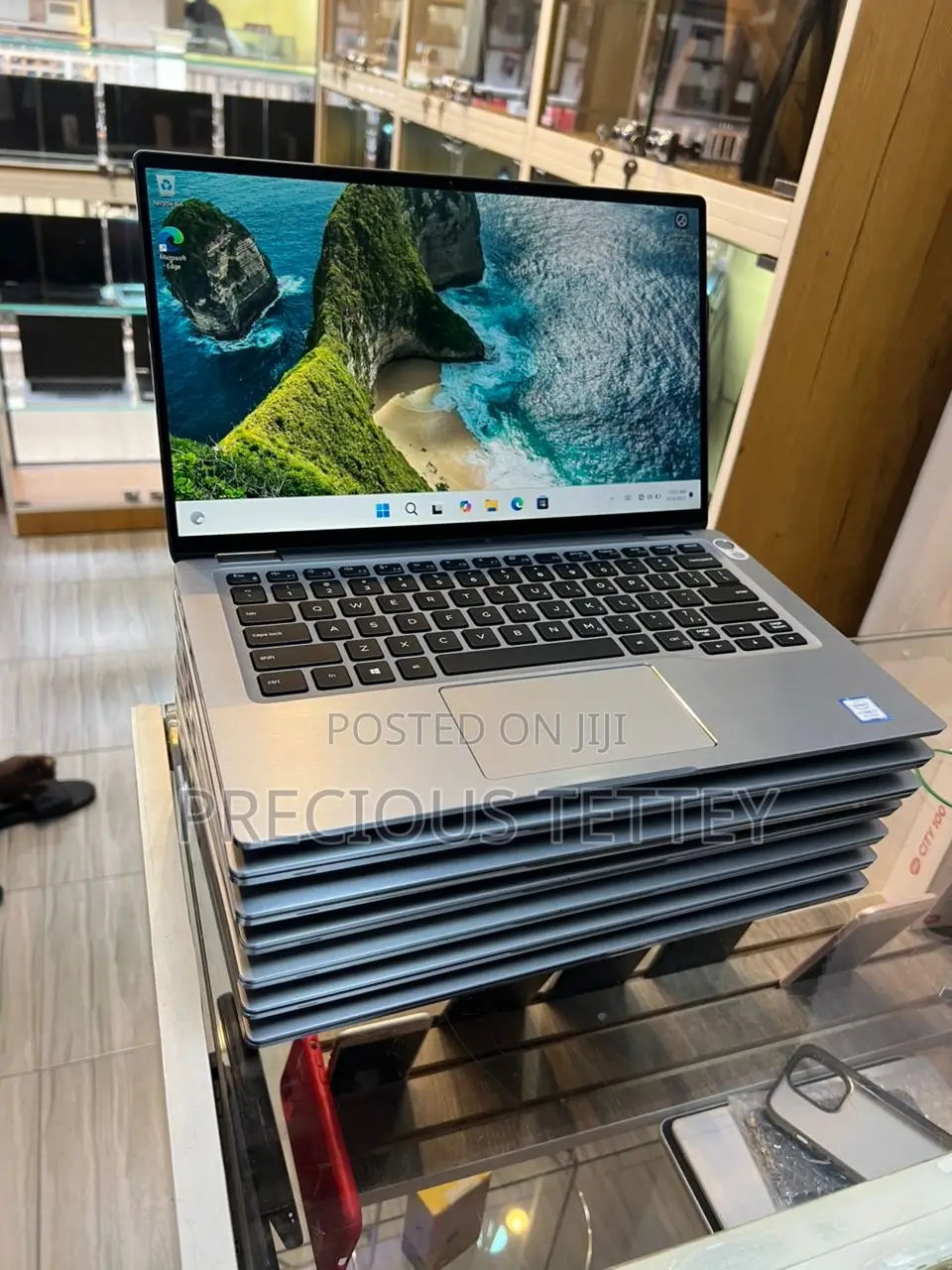 New Laptop Dell Latitude 7400 16GB Intel Core i7 SSD 256GB