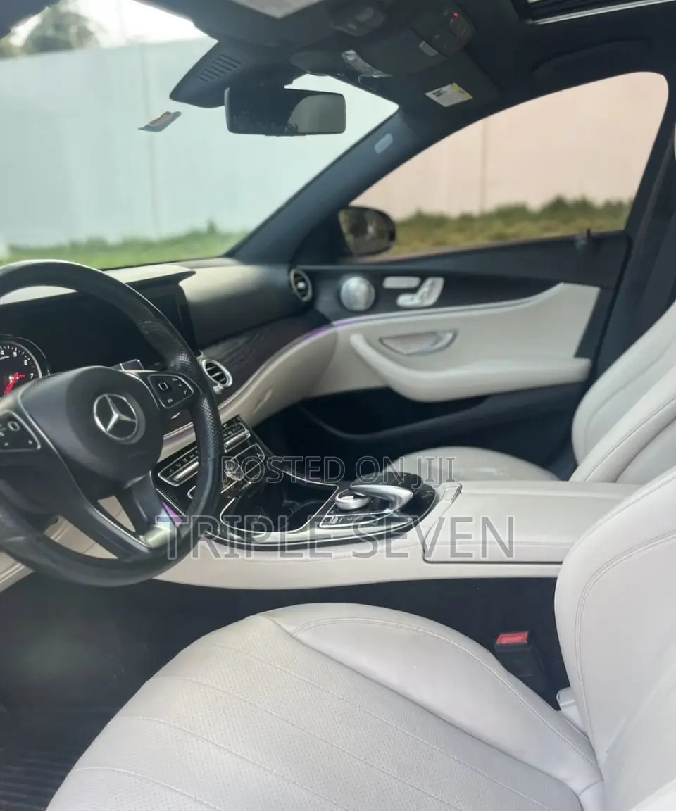 Mercedes-Benz E300 4Matic AWD Sedan (2.0L 4cyl 9A) 2017 White