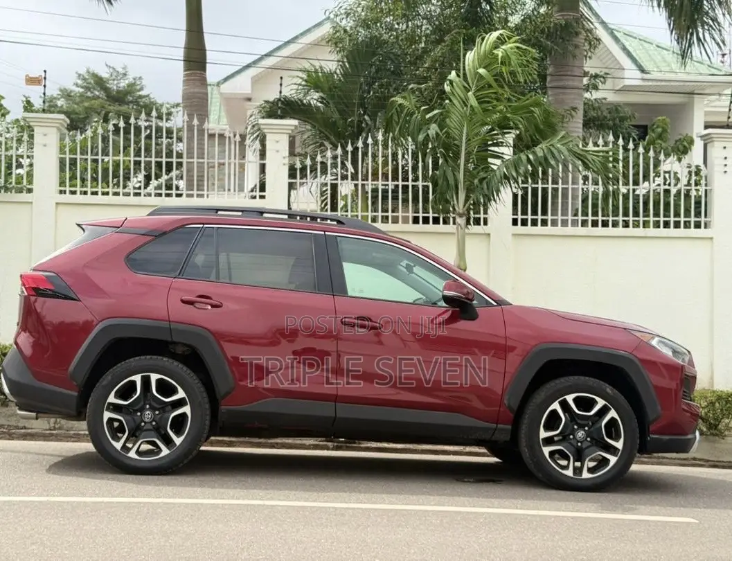 Toyota RAV4 Adventure 2019 Burgundy