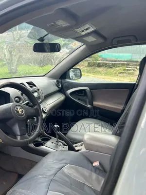 Toyota RAV4 1.8 2007 Green