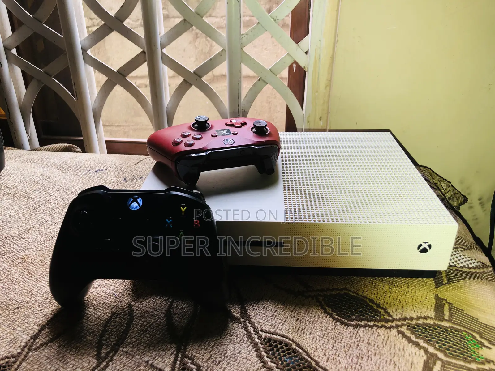 Xbox One S