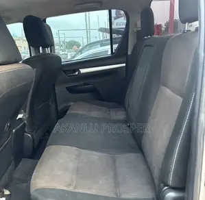 Toyota Hilux 2018 Gray
