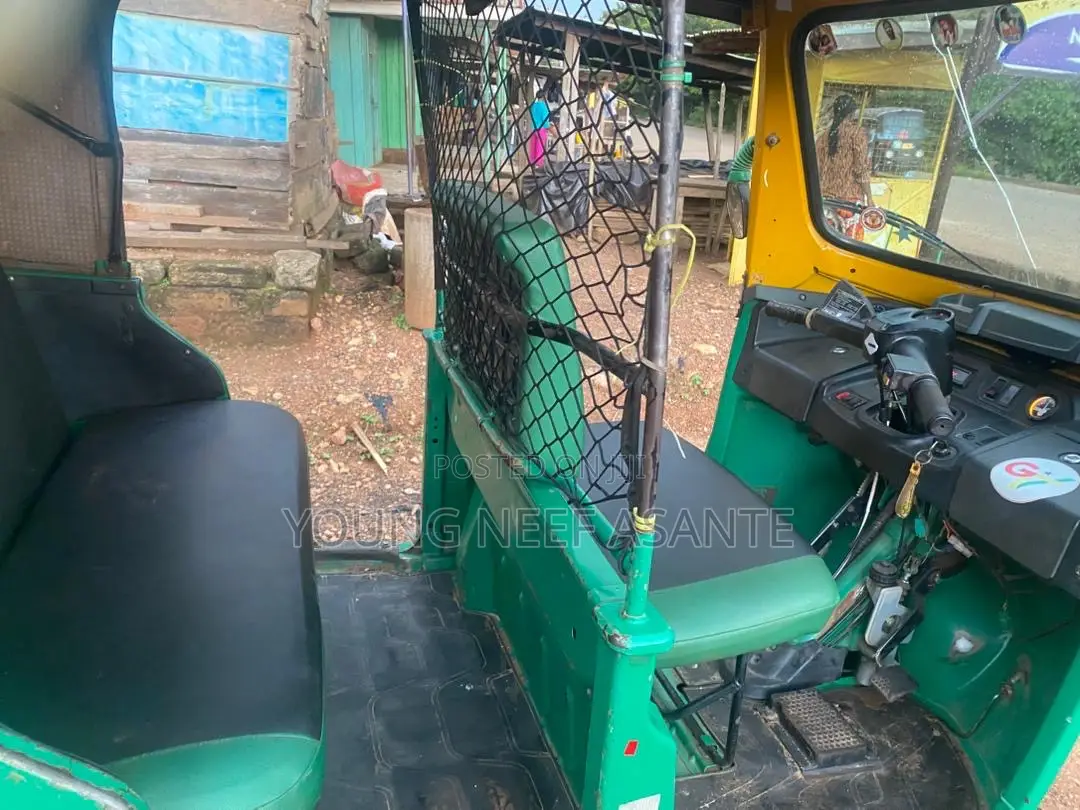 TVS King Deluxe Plus iTouch Start 2025 Green