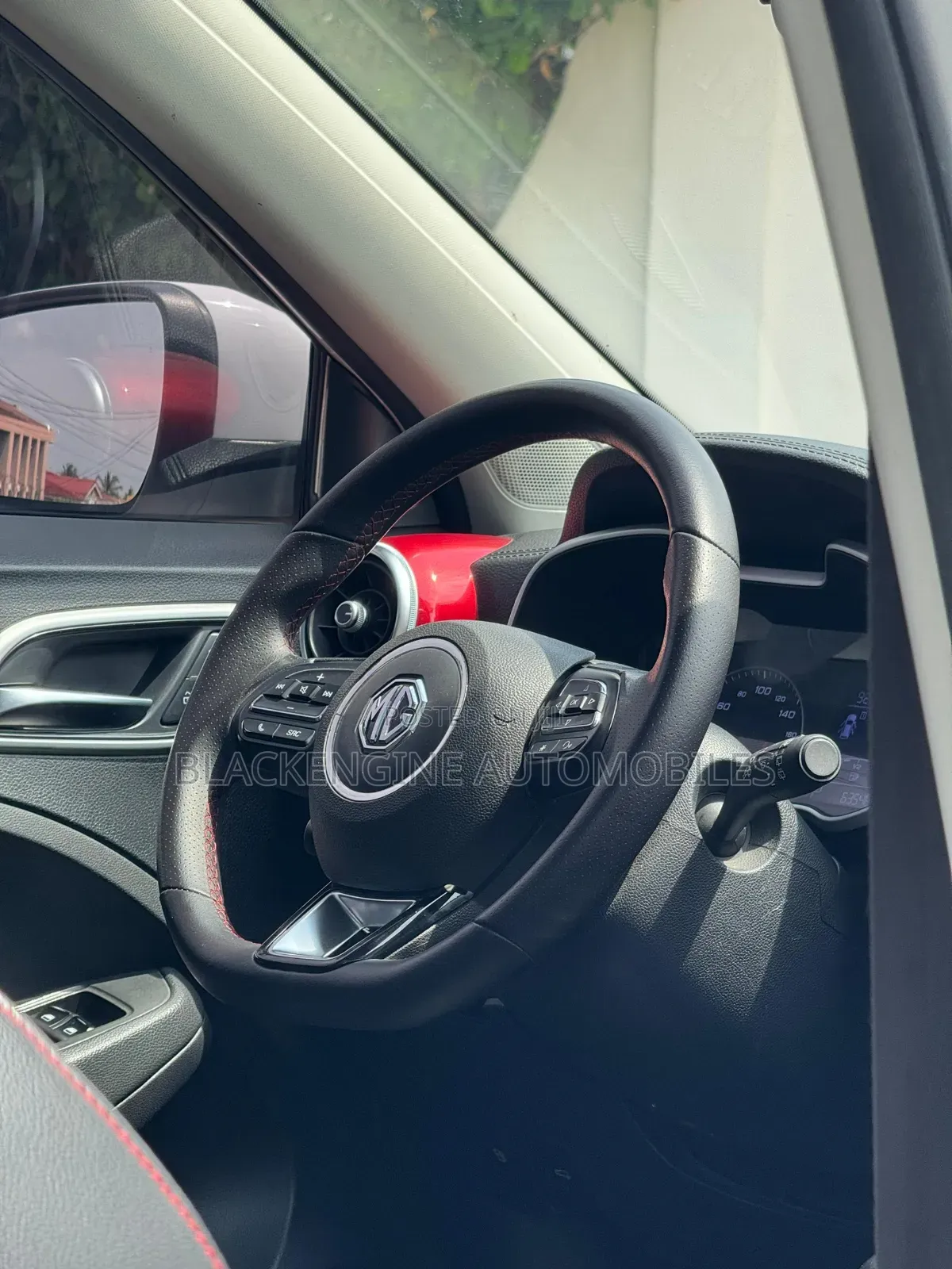 MG ZS 2017 White