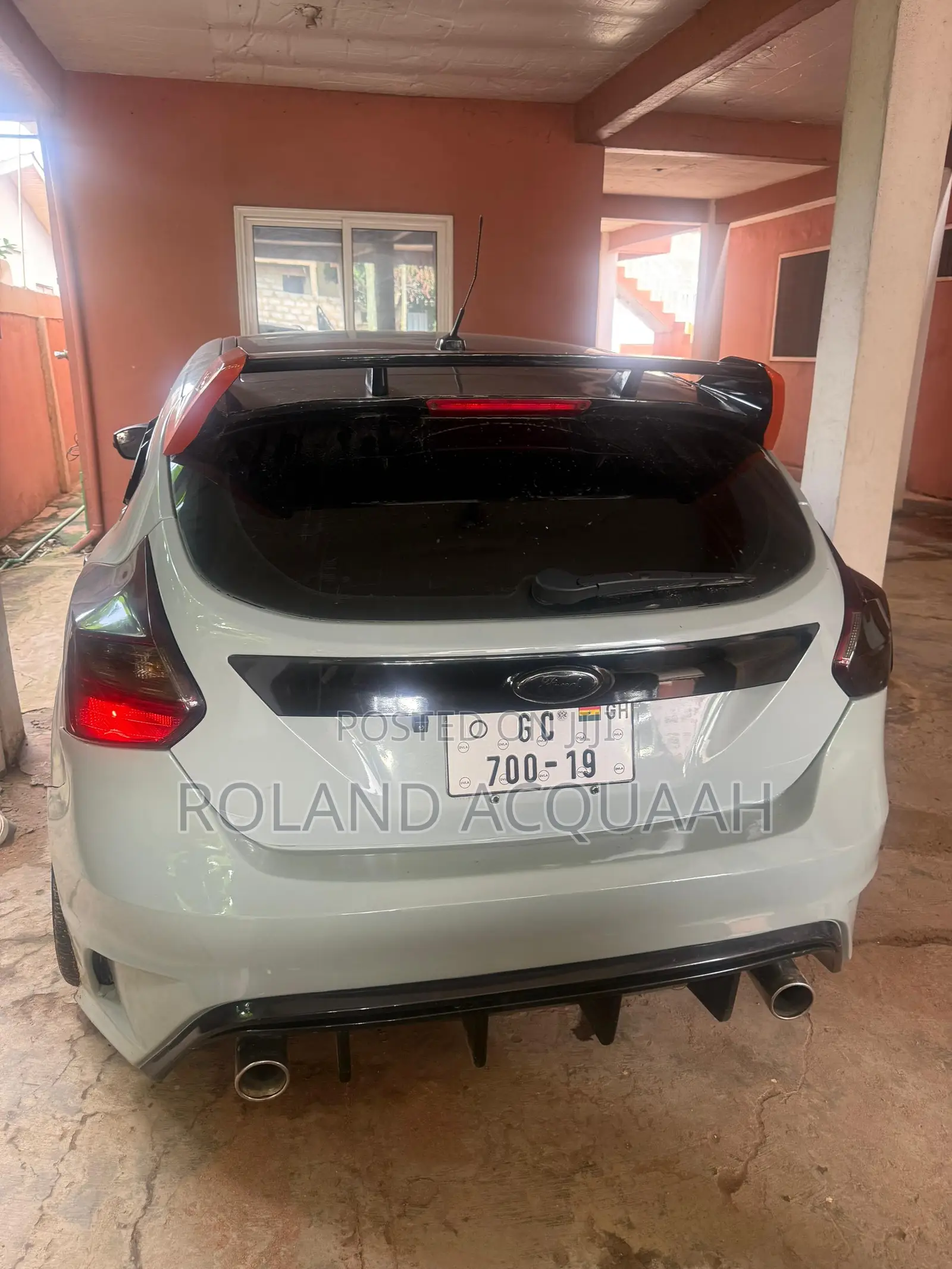 Ford Focus SE 5-Door 2013 Gray