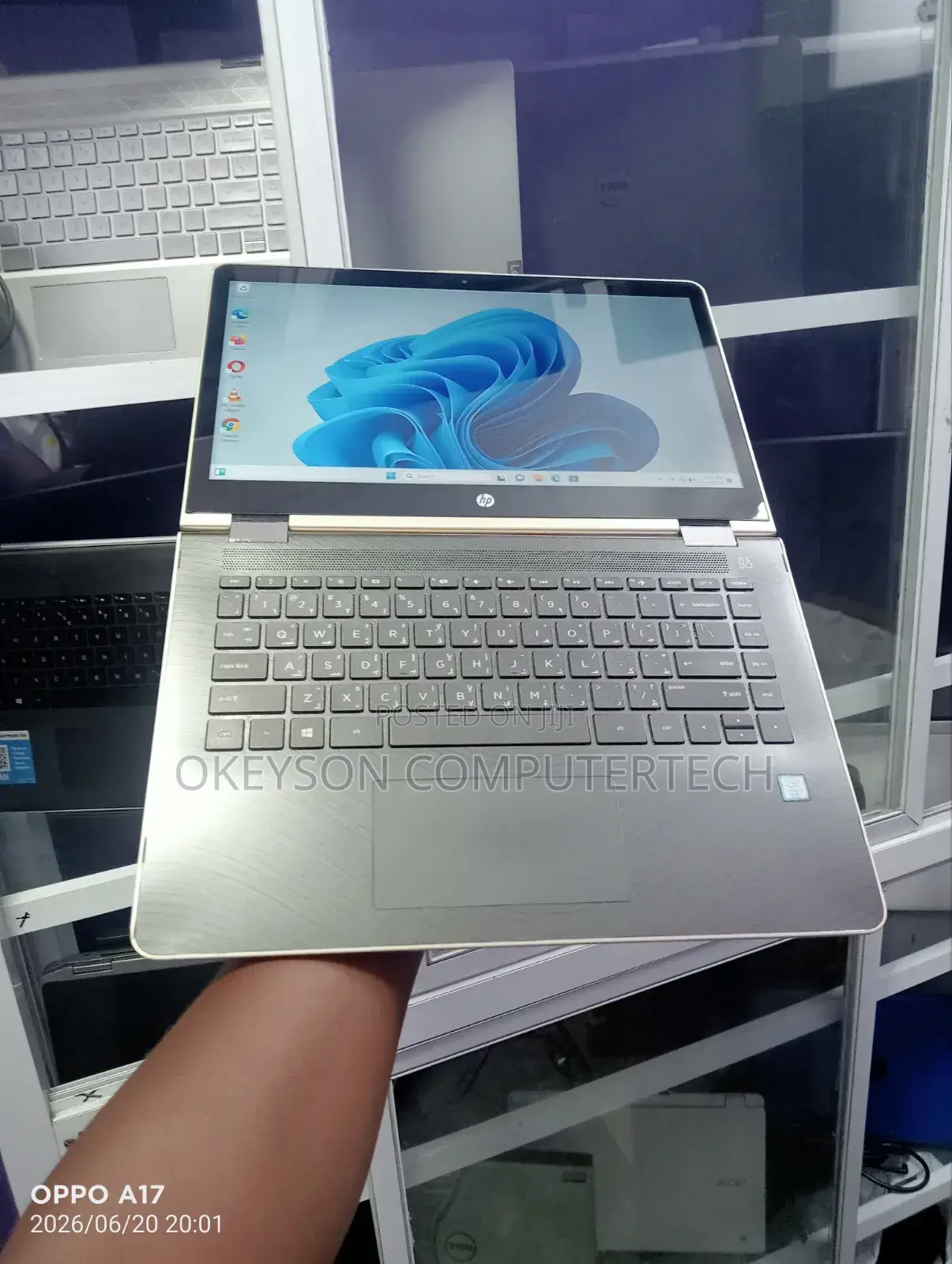 Laptop HP Pavilion 14 x360 2-in-1 8GB Intel Core i3 HDD 1T
