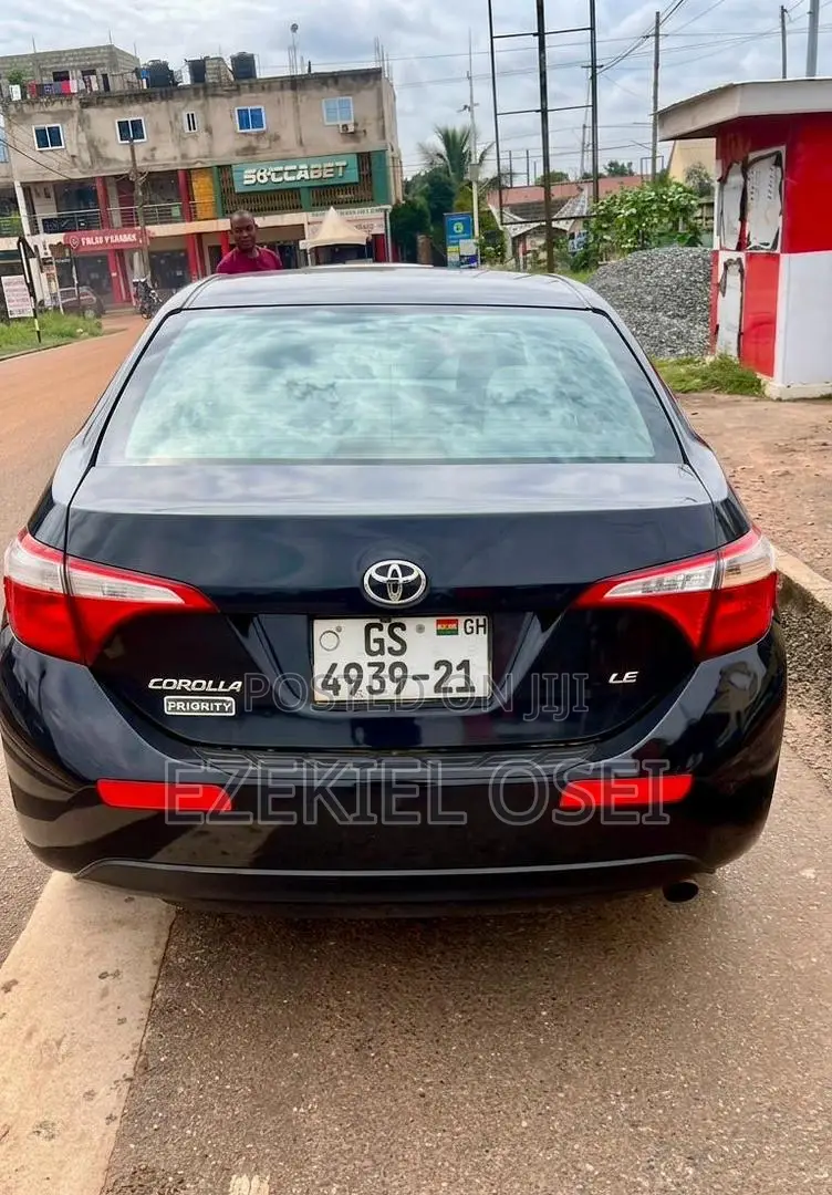 Toyota Corolla LE 4dr Sedan (1.8L 4cyl CVT) 2016 Black