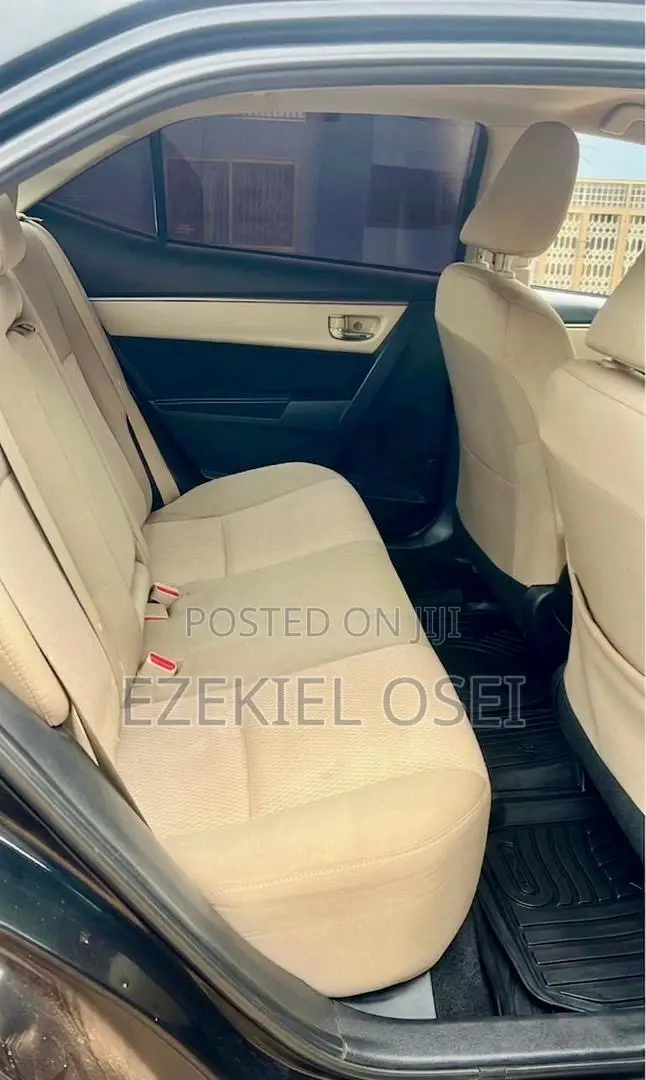 Toyota Corolla LE 4dr Sedan (1.8L 4cyl CVT) 2016 Black