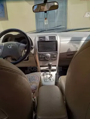 Toyota Corolla 2010 Blue