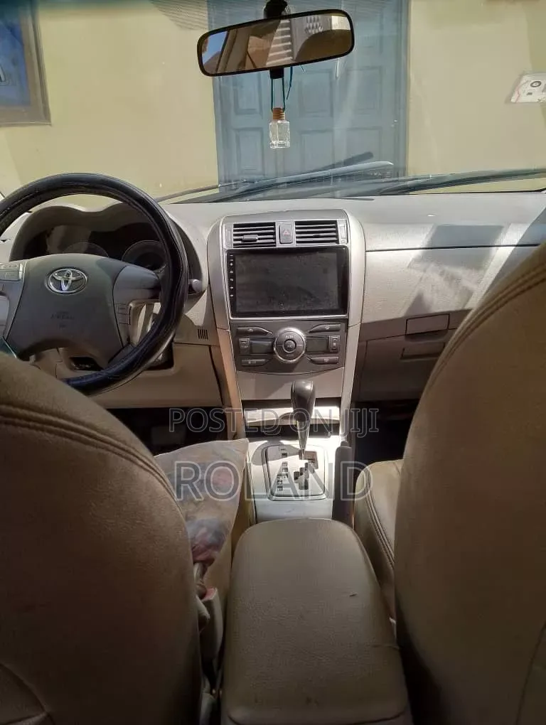 Toyota Corolla 2010 Blue