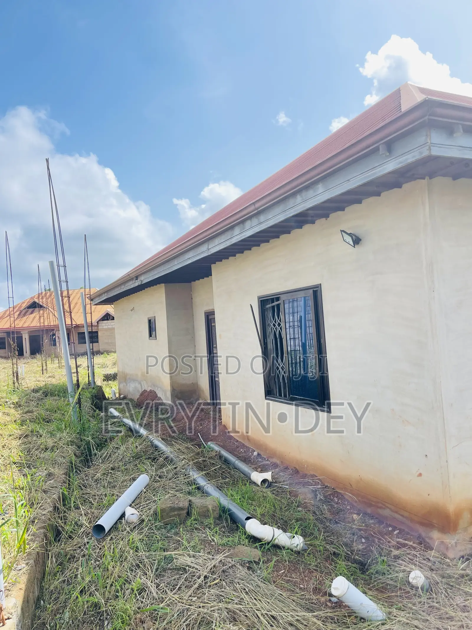 4bdrm House in Domfete, Berekum Municipal for sale