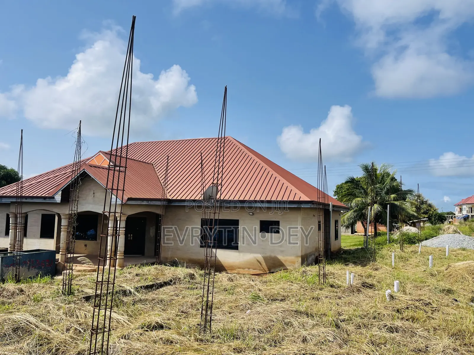 4bdrm House in Domfete, Berekum Municipal for sale