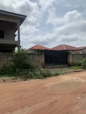 4bdrm Duplex in Dodowa for sale