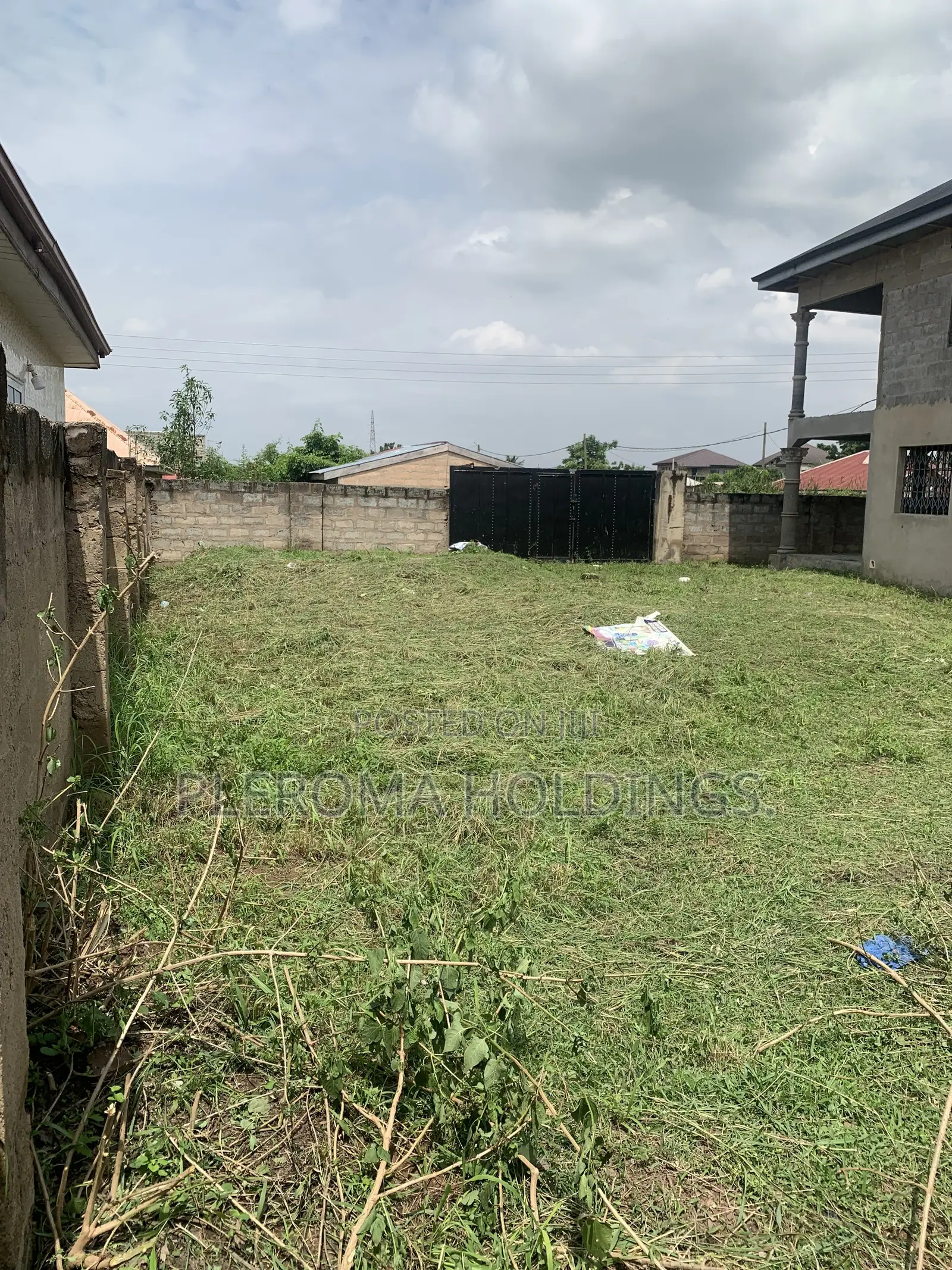 4bdrm Duplex in Dodowa for sale