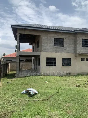 4bdrm Duplex in Dodowa for sale