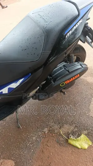 New Yamaha Crux 2026 Blue