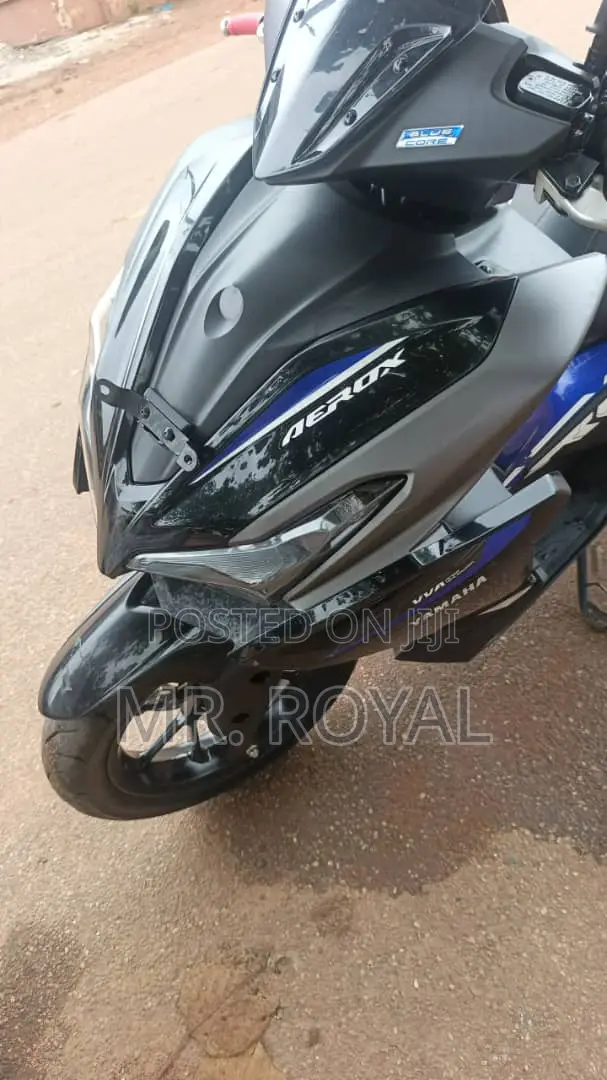 New Yamaha Crux 2026 Blue