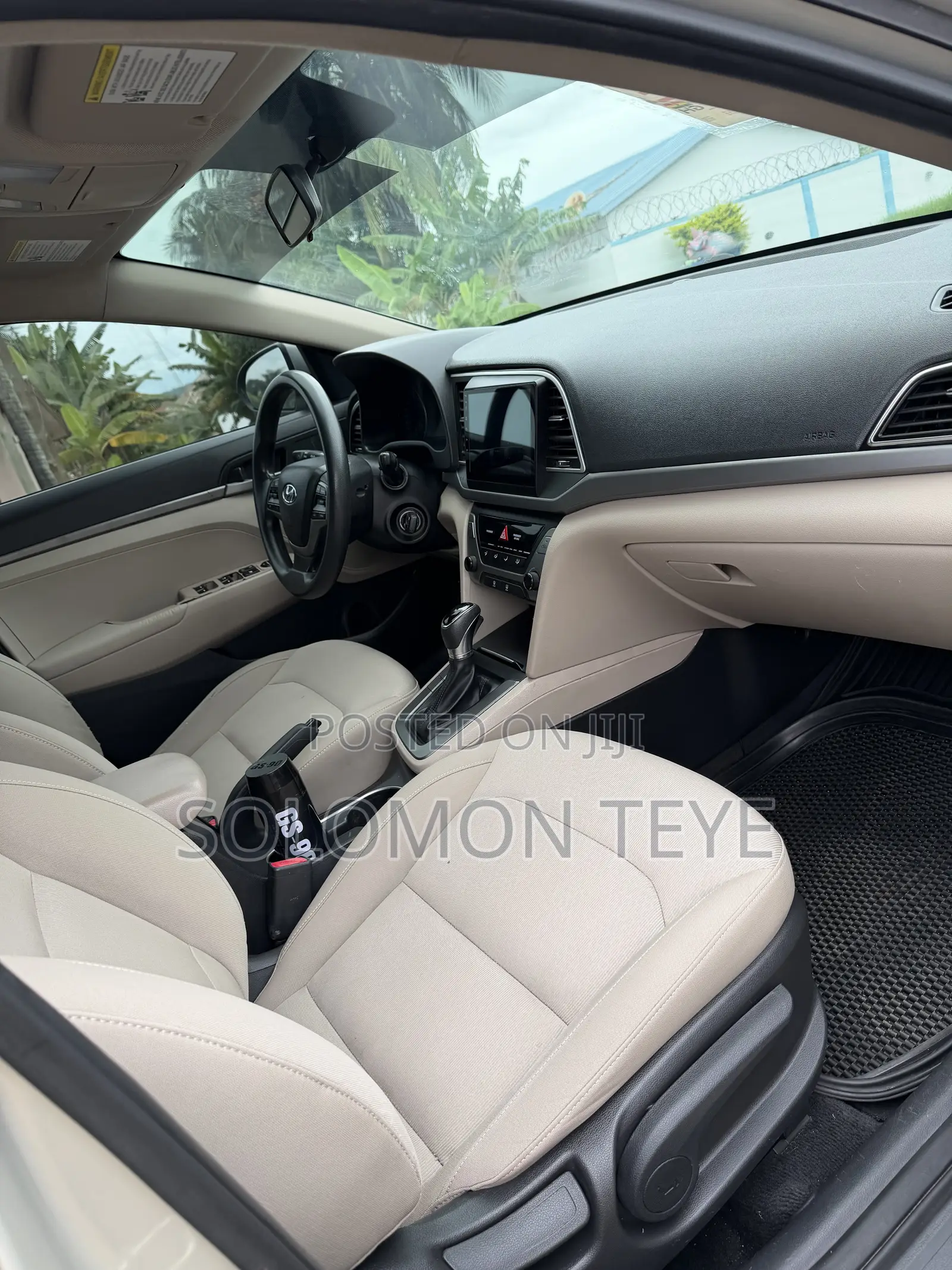 Hyundai Elantra Limited Sedan FWD (2.0L 4cyl 6A) 2017 Gray