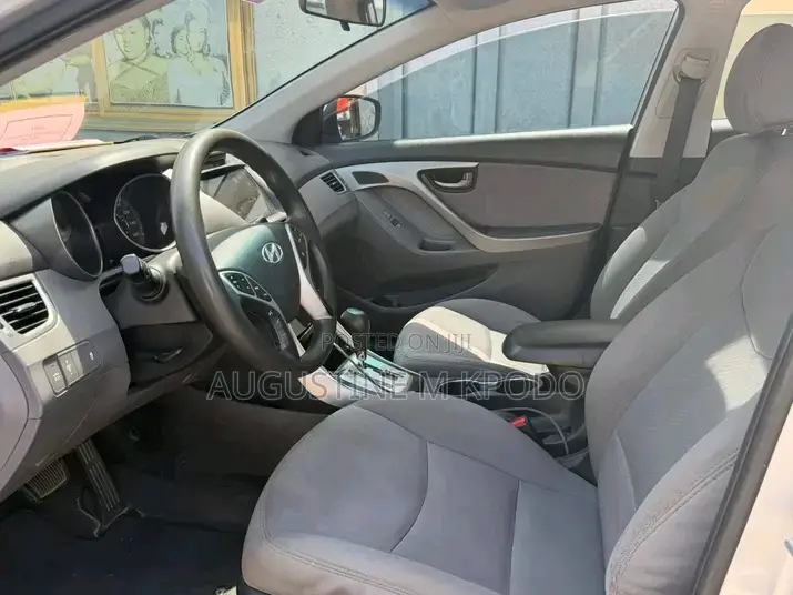 Hyundai Elantra 2013 Silver
