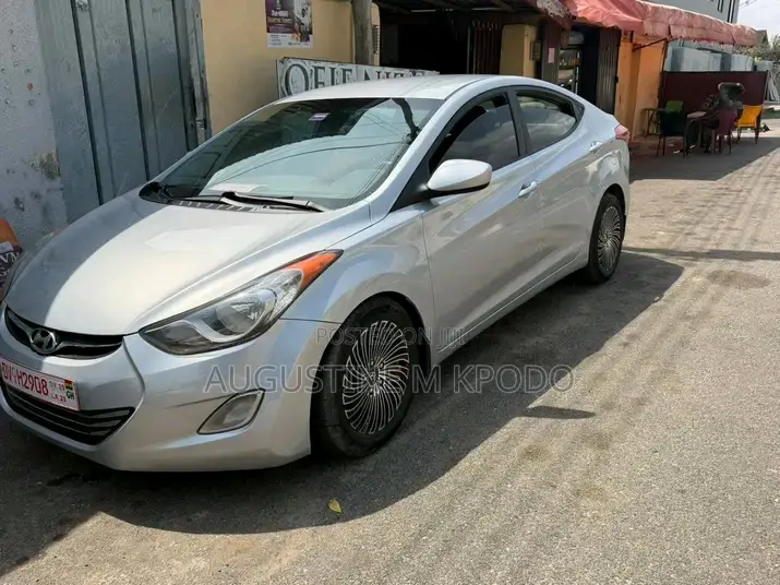Hyundai Elantra 2013 Silver
