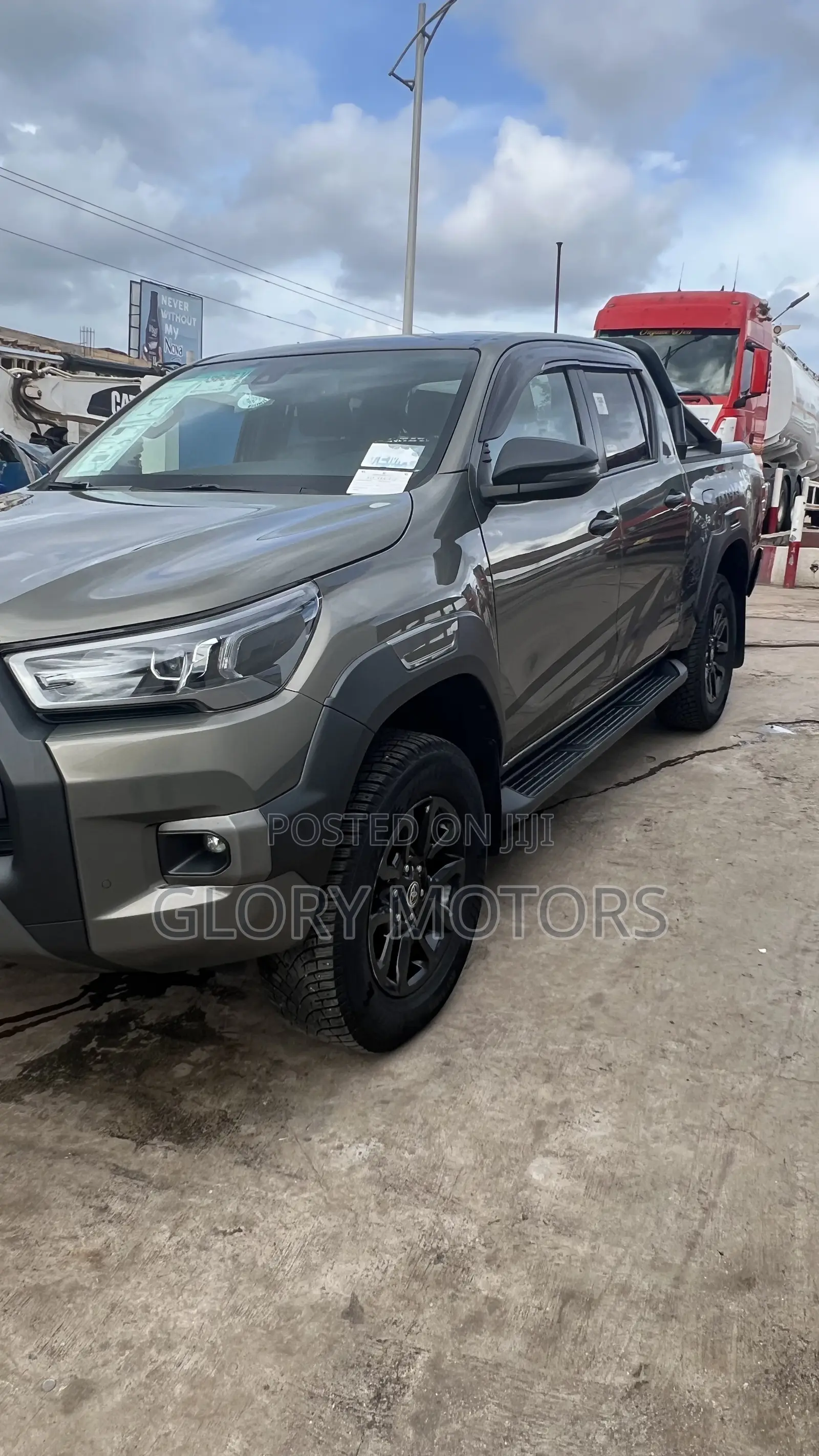 Toyota Hilux Revo Smart Cab Deisel 2.8 RWD 2022 Green