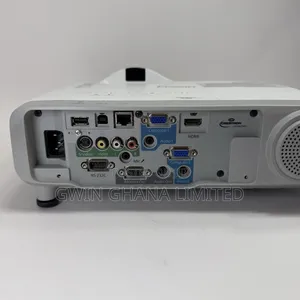 Epson Powerlite 530 Short Throw Projector 3200 Lumens. Hdmi.
