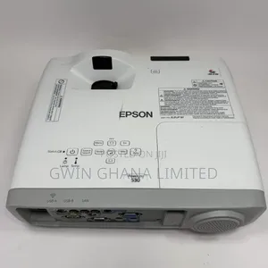 Epson Powerlite 530 Short Throw Projector 3200 Lumens. Hdmi.