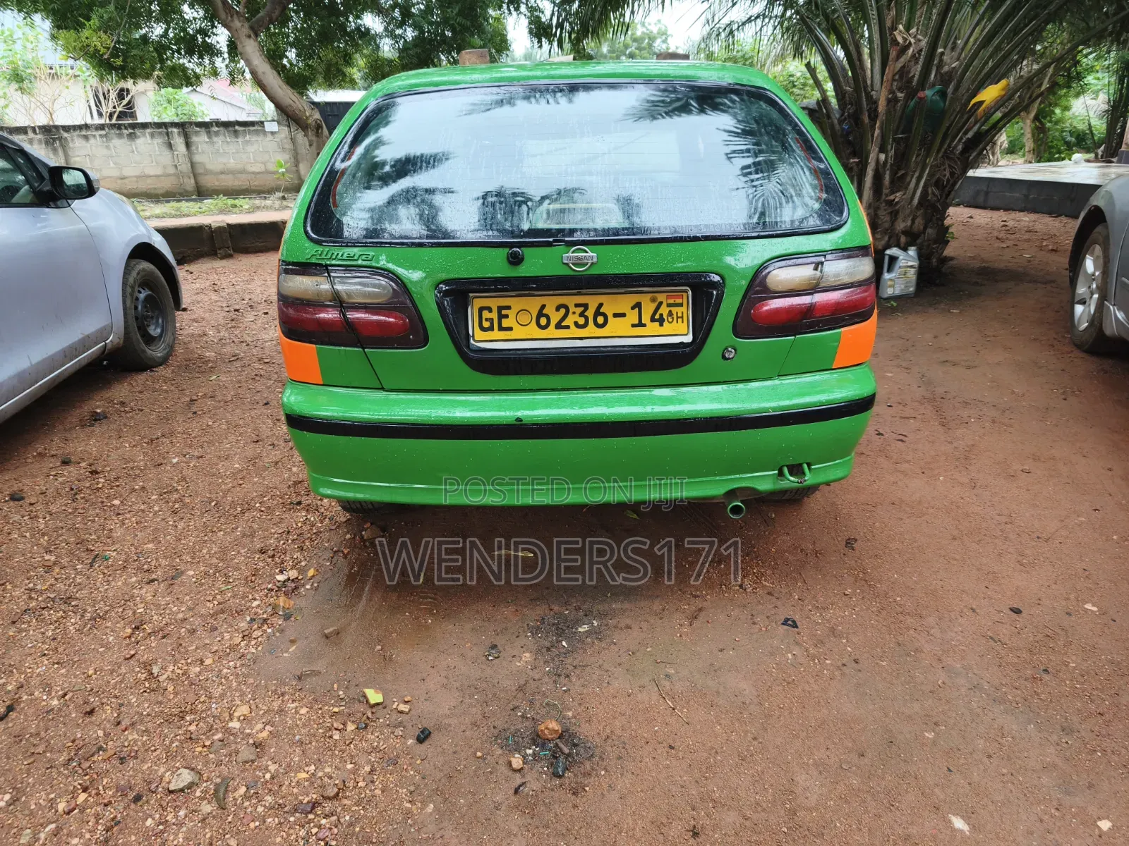 Nissan Almera 2000 Green