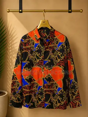 Men’S Long-Sleeved Button-Down Shirt